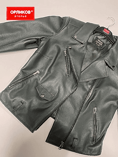 Женская куртка из натуральной кожи после ремонта пореза