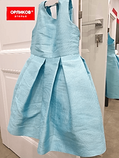 Детское голубое платье до химчистки