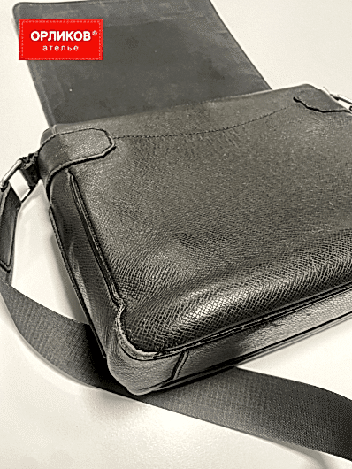 Женская кожаная сумочка до реставрации и ремонта