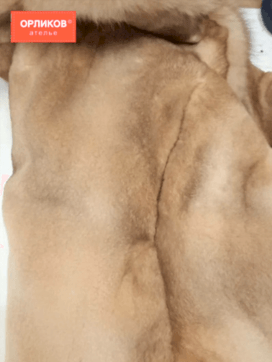 Рукав меховой шубы после ремонта