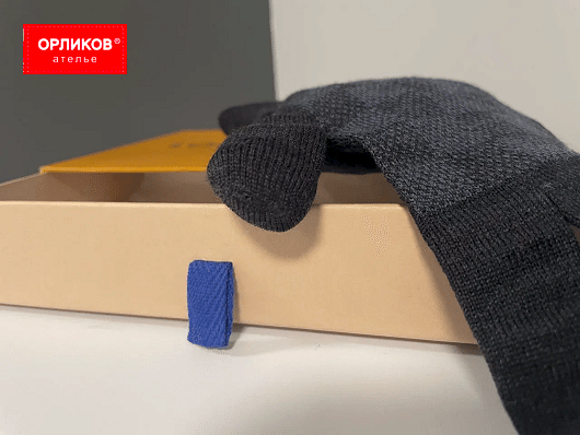 Перчатка LV после ремонта дырки