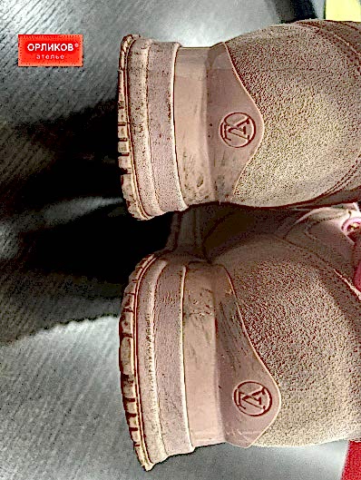 Кроссовки бренда LV до химчистки