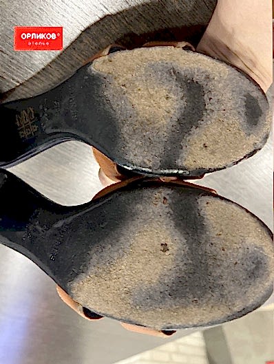 Женские коричневые босоножки до ремонта подошвы
