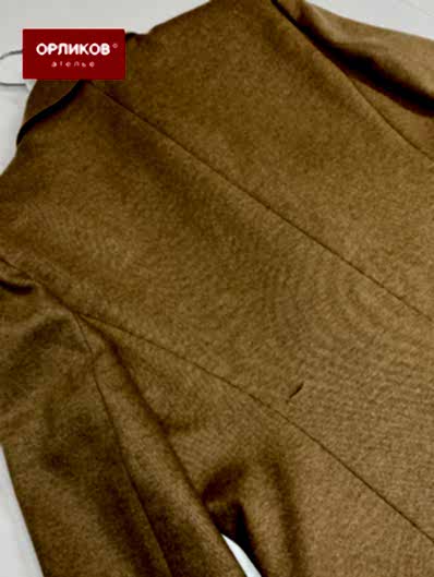 Разрыв на пиджаке